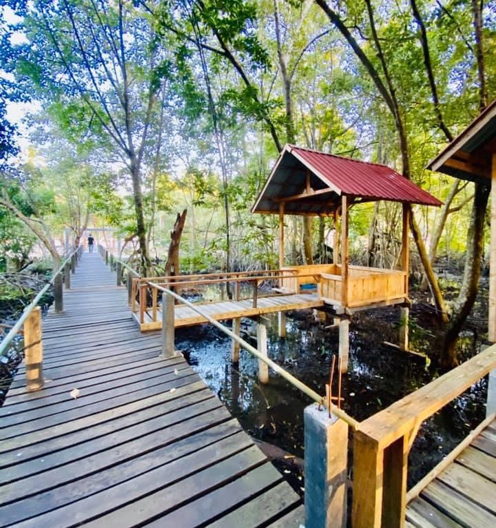 Kampung Tua Bakau Serip